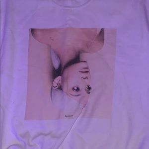 ARIANA GRANDE sweetener sweatshirt